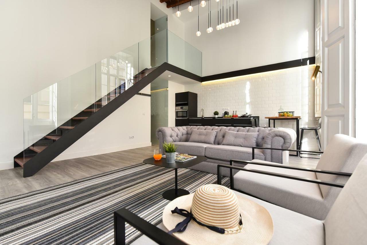 Apartment Off Triana