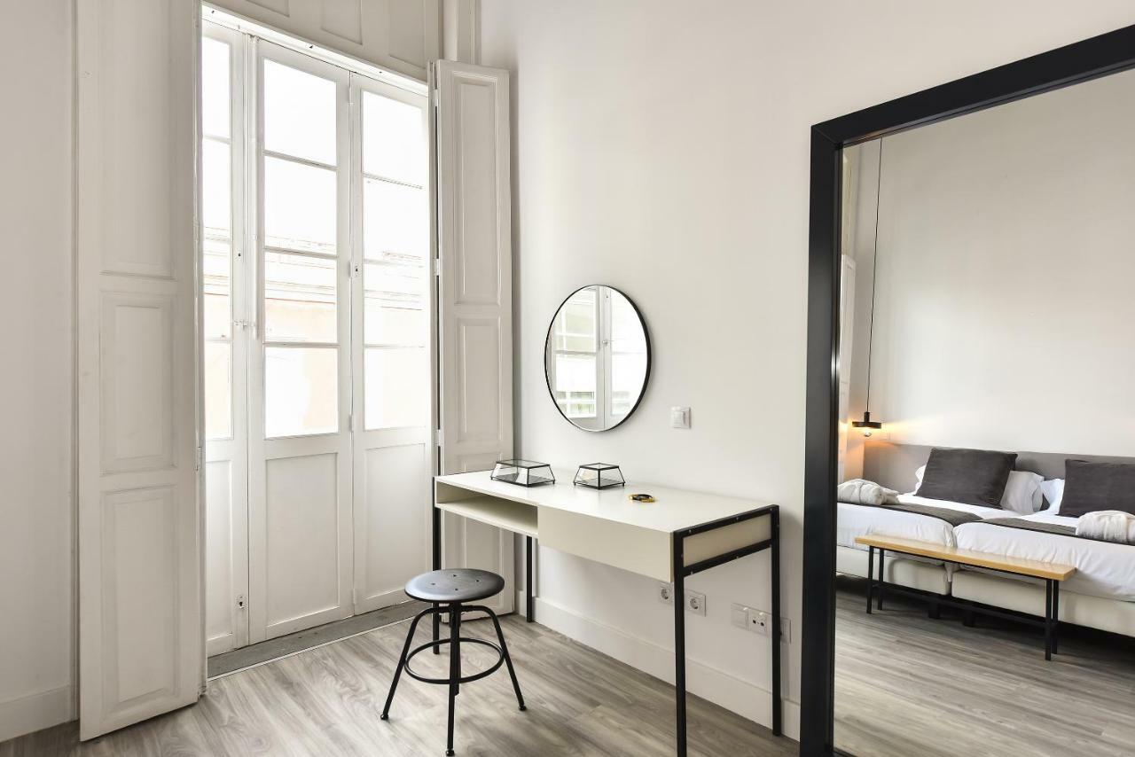 Apartment Off Triana